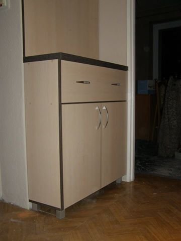 Komody, garderoby, pawlacze